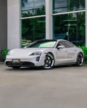 PORSCHE TAYCAN 4S (Elétrico)