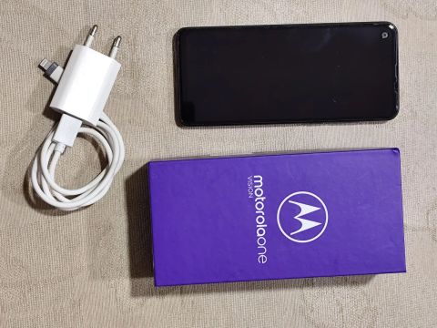 Motorola One Vision 128Gb usado com manual, NF e caixa 