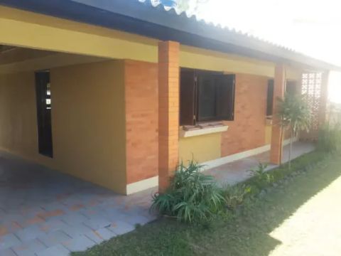 Aluguel de Casa Beira Mar Próximo a Torres-RS