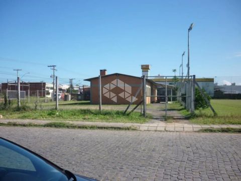 Terreno medindo 8.200 m2 no bairro Humaitá, av. A. J. Renner