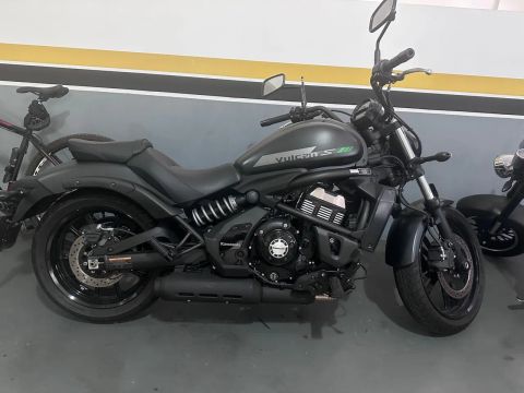 Kawasaki Vulcan 650S - Preta - Impecável 