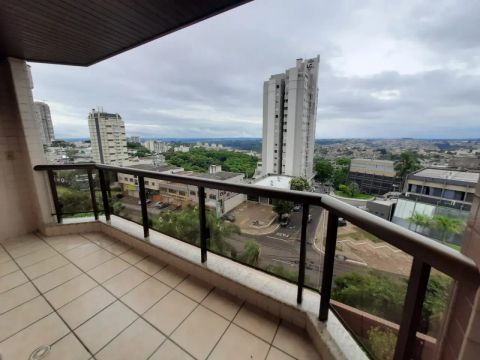 Apartamento 4 quartos e 4 vagas no Centro de Ponta Grossa