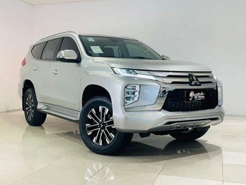 PAJERO SPORT HPE 2.4 4X4 DIESEL AUT.  PRATA 2020/2021