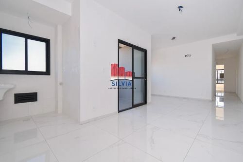 Apartamento NOVO com 2 quartos, vaga coberta e sacada com churrasqueira no Guaíra