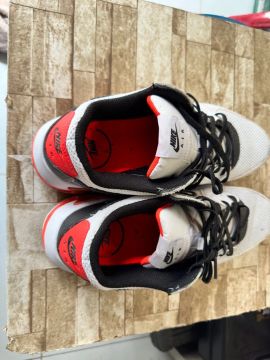 Tenis nike air max 42