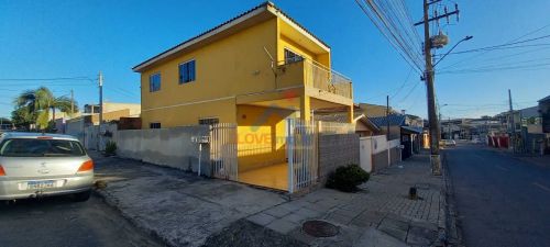 Sobrado à venda no bairro Tatuquara - Curitiba/PR