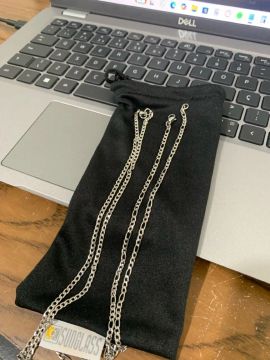 Vendo 2 cordões masculinos