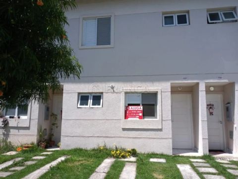 Casa Condomínio em Jacareí
