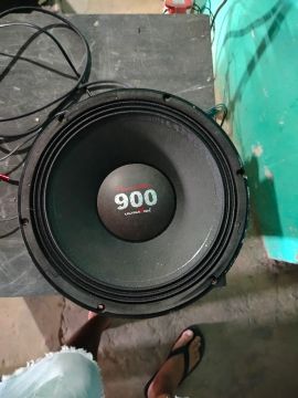 Vendo um alto falante de 12