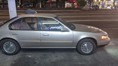 Nissan máxima 