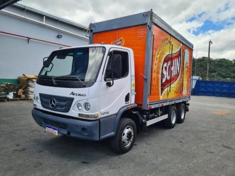 Caminhão Mercedes-Benz Accelo 1016 trucado