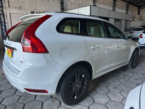 VOLVO XC 60 T5 2.0  DYNAMIC 2014