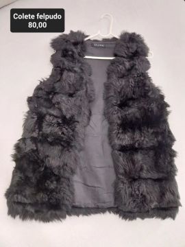 Coletes e blusa