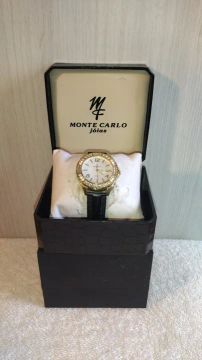 Relógio Feminino Monte Carlo com Pulseira Couro