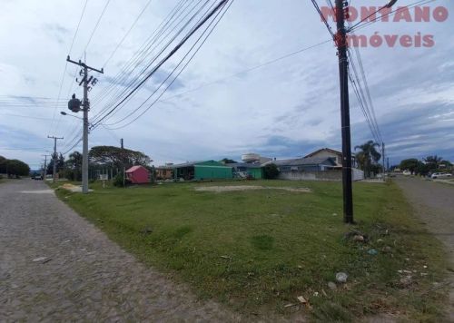 Imóvel para venda tem 450 metros quadrados em Zona Nova - Capão da Canoa - RS