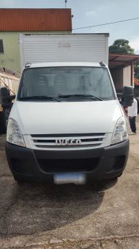 Caminhão Iveco 100% Revisado