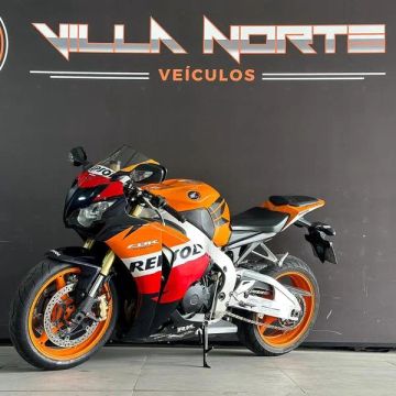 HONDA CB 1000 RR FIREBLADE 2011 - BAIXO KM