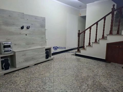 Sobrado com 3 dormitórios para alugar, 225 m² por R$ 5.000/mês - Vila Galvão - Guarulhos/S