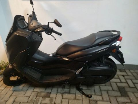 Yamaha NMax 160 2022 - Preta