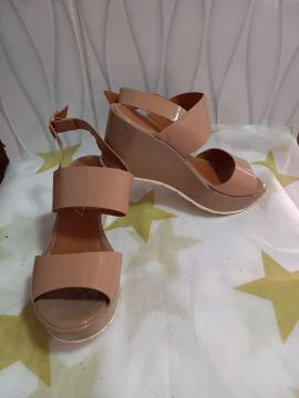 6 pares de sapatos em perfeitos estado N34