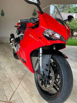 Ducati 959 Panigale - Esportiva Vermelha