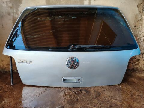 Porta Malas Traseira VW Golf 2004 Sapão 