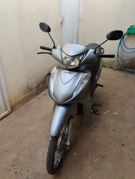 Honda Biz 125 - Conservada