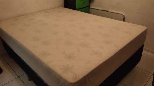 Cama Box de casal com colchão