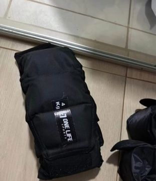 Par de Caneleiras de exercícios 4kg