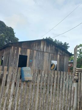 Casa simples e aconchegante para venda vila do incra rua Teresina 