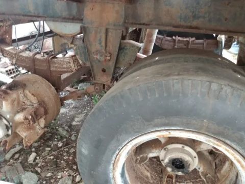 Carreta caçamba somente a caçamba