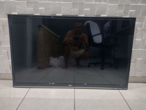 TV LG 47 polegadas Smart 