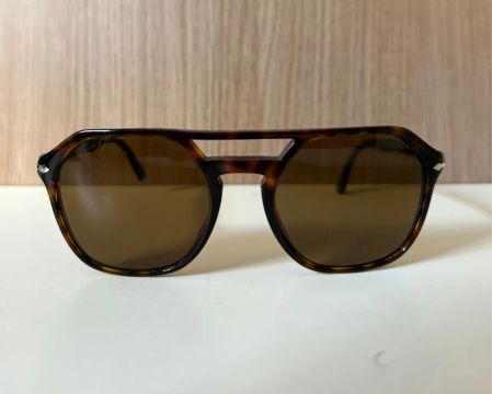 Óculos de Sol Persol PO3206s