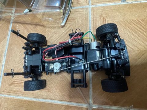 2 carrinhos Tamiya 