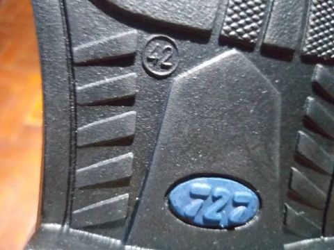 Sapatos nrs 41 e 42 novos