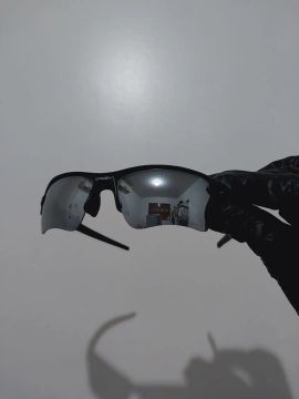 Oakley Flack