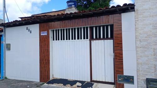 Casa Reformada à Venda no Dom Luciano!
