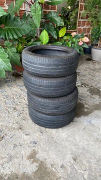 Jogo de Pneus Michelin 215 55 R17