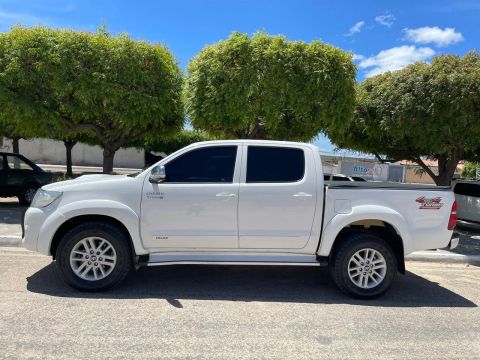 Hilux 2012