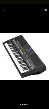 TECLADO Yamaha PSR- SX 600