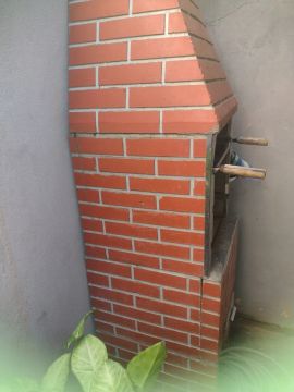 Churagueira desenho de tijolinho 