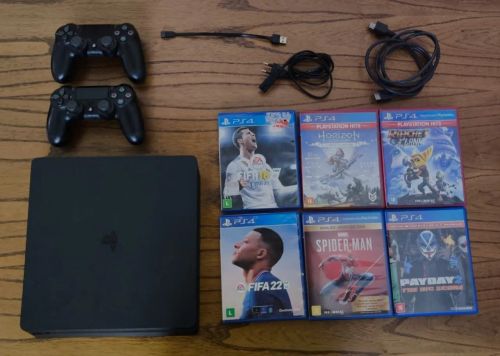Playstation4 2controles e 6 jogos