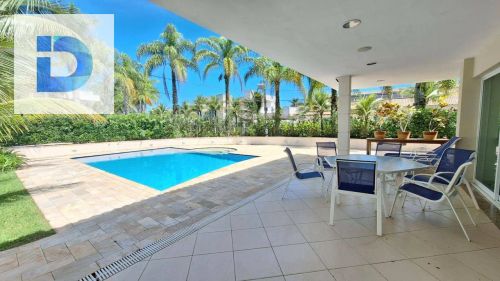 Casa em condomínio à venda na Praia de Pernambuco - Guarujá