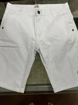 Bermuda Masculina Branca tamanho 40
