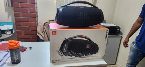 Caixa de Som JBL Boombox 3 - Nova