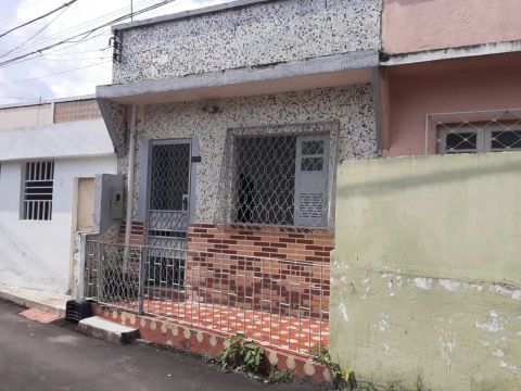 Alugo casa em excelente localização do centro de Manaus!!