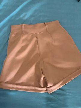 Short de tecido 