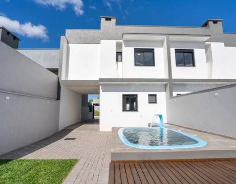 Sobrado para venda possui 169 metros quadrados com 2 quartos em Estrela - Ponta Grossa - P