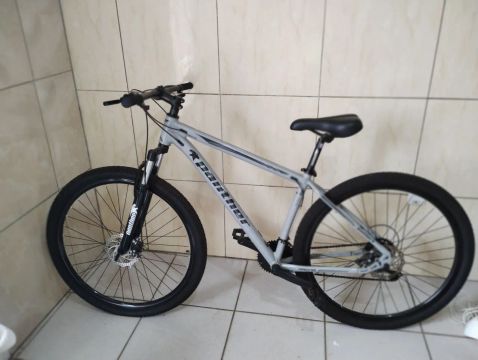 Bicicleta em estado de nova. Nunca foi lavada 