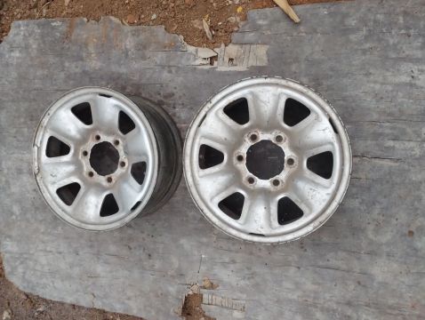 4 Rodas de ferro da Hilux 16 polegadas